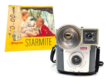 Camera Kodak Starmite Brownie 127 Film 1960s Built In Flash | Original Box