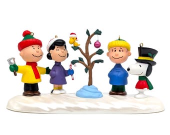 1995 Peanuts Charlie Brown Christmas Ornament Set with Snow Scene | Hallmark 30th Anniversary Figurines Snoopy Lucy Linus Charlie Brown