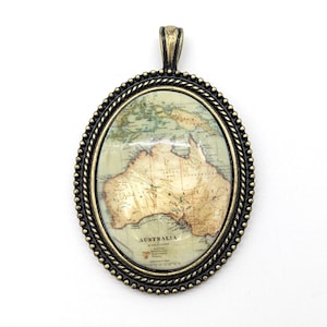 Vintage kaarthanger voor ketting Oceanië Australië | Antieke Australische kaarthanger parelmoerCameohanger | Ovale kaarthanger Australië