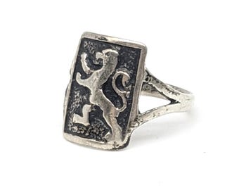 Vintage Lion Rampant Silver Ring | Scottish Heraldic Signet Jewelry | Oxidized 800 Silver Lightweight Medieval Emblem Ring | Unisex Celtic