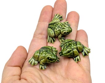 Vintage Ceramic Frog Figurines: Green Porcelain Set of 3, Garden Decor