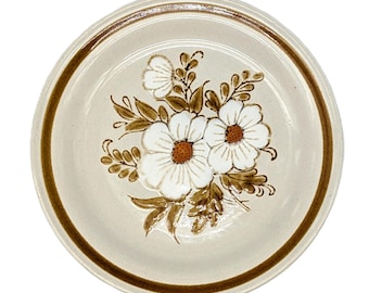 Vintage Mountain Wood Stoneware Plate: 1970s Dried Flowers Japan