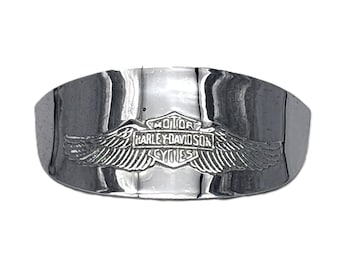 1980s Harley‑Davidson Eagle Iron Turn Signal Visor | Chrome Crescent Accent for FL Softail Ultra Classic Collectors Display Home Decor