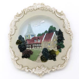 Vintage 3D Small Decorative Plaque Countryside House | Retro Home Decor Plate Delicate Pastoral House | Bucolic Table Top Plaque Plate