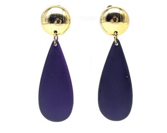 90s Modernist Purple Teardrop Clip On Earrings | Bold Matte Purple Plastic Dangles on Gold Tone Domed Clips | Vintage Statement Jewelry