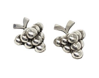 Mexican 925 Sterling Silver Grapes Earrings Vintage | Puffy Grape Cluster Clip On Statement Studs | Artisan Taxco Style Silver Jewelry