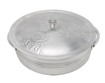 Forged Aluminum Casserole Server with Lid | Vintage Roses Floral Decor Kitchenware | Retro Round Serving Dish | Cottagecore Home Gift Idea