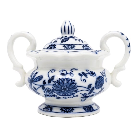 1950s Vienna Woods Blue Onion Sugar Bowl: Japanese Porcelain