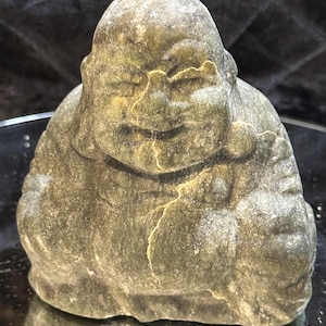 4 Zoll hoch und 3,5 Zoll breit Jade Crystal Buddha Carving (Niedrigpolitur)