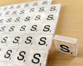 Drewniane płytki do gry w scrabble z literą s do scrapbookingu, rękodzieła i sztuki