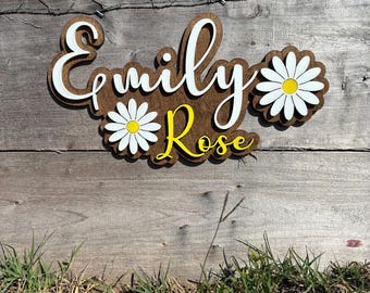 Custom Daisy Name Sign, Floral Girl's Room Decor