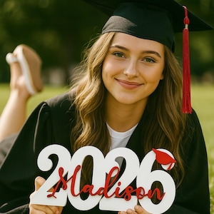 Custom 2026 Graduation Name Sign with Cap for Senior Photo Prop or Gift | Personalized Class of 2026 Keepsake in 19 Color Choices