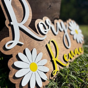 Custom Daisy Flower Baby Name Sign for Girls | Personalized Wooden Nursery Name Plaque with 3D Letters and Floral Wall Decor