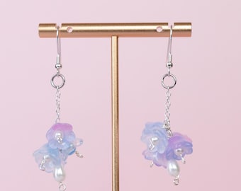 Small blue flower bundle