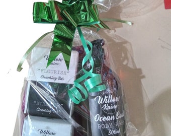 Rawleigh's Willow Raine Christmas Hamper