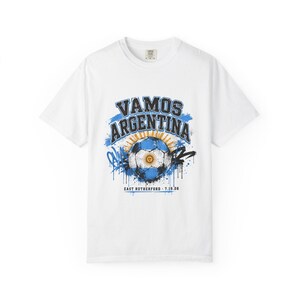 Vamos Argentina Trikot, Argentinien Fußballfinale 2026 T-Shirt, Argentinien Fußball Fan-Shirt in den Komfortfarben, Geschenk für East Rutherford zum Finale Bild 1