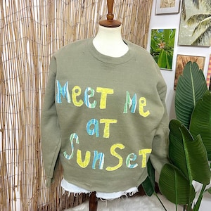 Handgjord sweatshirt, möt mig vid solnedgången, lapptäcks-tröja, handsydd, storlek large