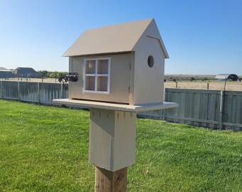 Handmade custom bluebird house. Sturdy outdoor long lasting birdhouse. Yard decor. Functional birdhouse. Bird refuge. Safe birdhouse.