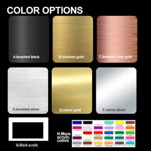 以下が含まれることがあります： 製品の色オプションを示す画像。オプションには、ブラッシュドブラック、ブラッシュドゴールド、ブラッシュドローズゴールド、ブラッシュドシルバー、ミラーゴールド、ミラーシルバー、ブラックアクリルが含まれます。追加のアクリル色も表示されています。
