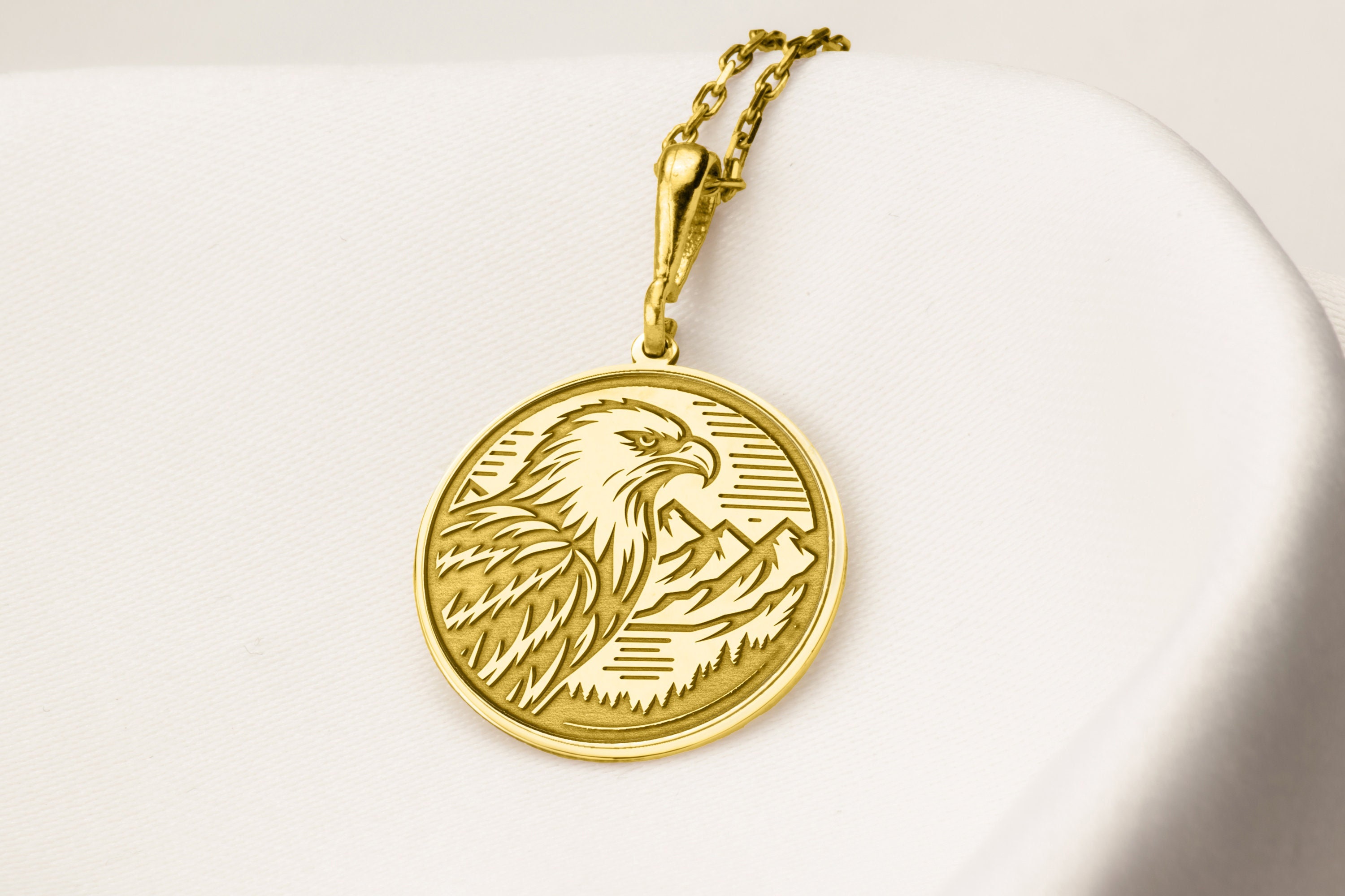 14K Solid Gold Eagle Necklace, Personalized Eagle Pendant, Eagle Medallion Charm, Gold Bird Necklace, Gold Eagle Jewelry, Birthday Gift
