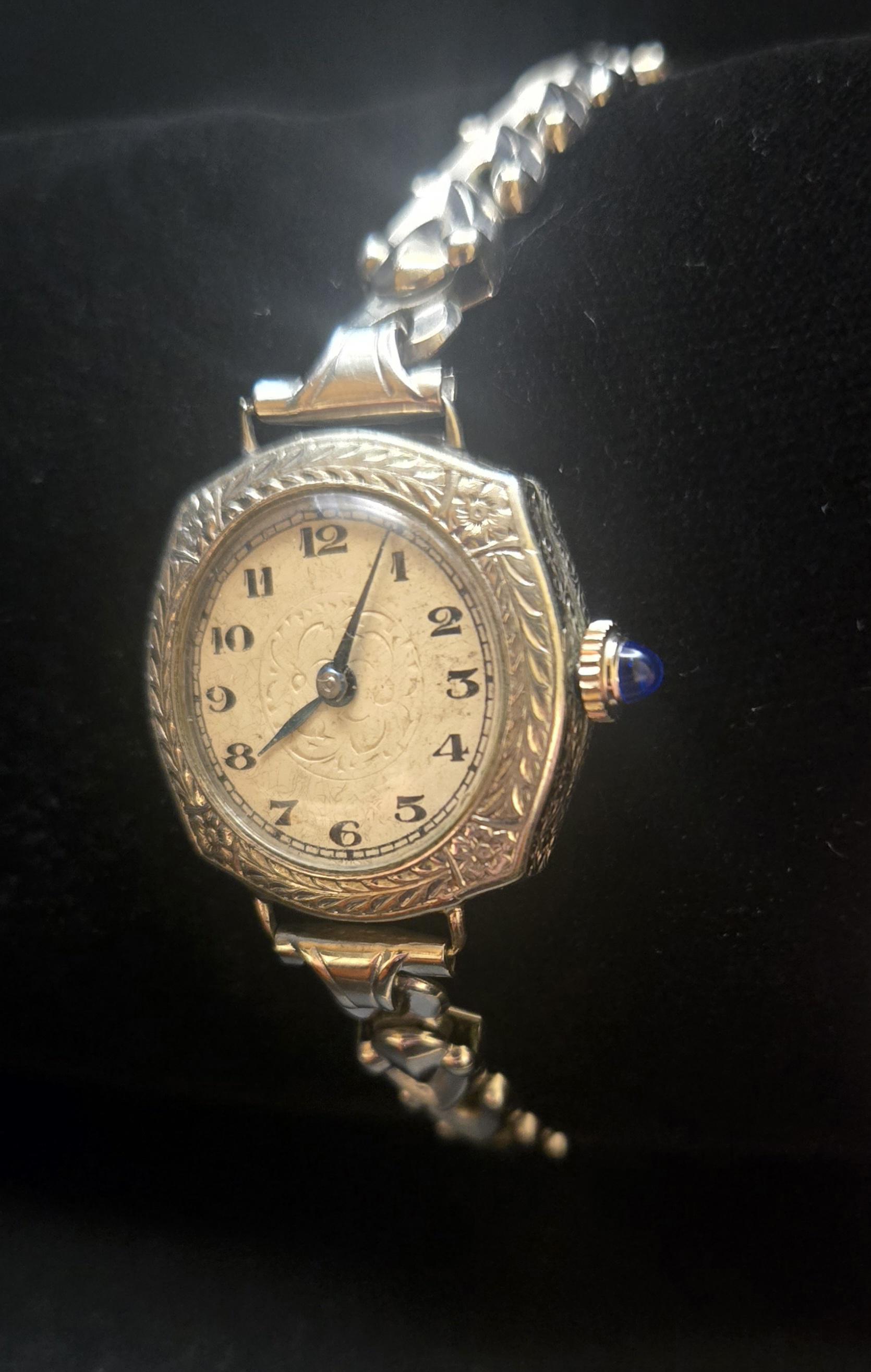 Vintage Bulova Model L7 T057009 Women\'s Watch Women main image 4