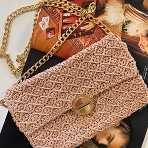 Monedero de lujo hecho a mano de crochet con cadena dorada: elegante bolso de oro rosa, elegante cartera, regalo para ella