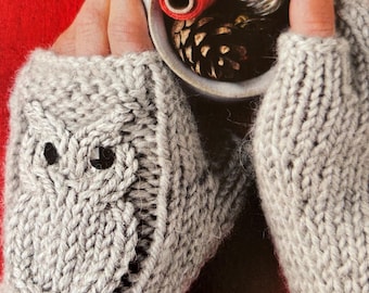 OWL Design Fingerless Mittens Wrist Warmers Teen/Adult sizes  Vintage Knitting Pattern Downloadable Digital PDF - chunky wool