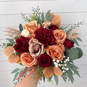 Wedding bouquet, Orange bouquet, Burgundy bouquet, Terracotta bouquet, Burnt orange bouquet, Deep red bouquet, Rustic bouquet, Fall bouquet