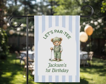 Bandiera da giardino per compleanno con orsetto golfista, decorazioni da giardino personalizzate a tema golf "Let's Par-Tee", cartello di benvenuto in tessuto per il primo compleanno con la scritta "Hole in One".