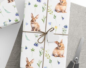 Vårharepresentpapper i rulle, akvarell kaniner och blommor, påsk, första födelsedag eller babyshower neutral presentinslagning