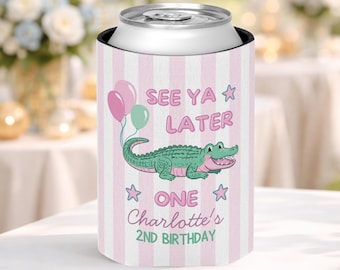 Portabevande termici per compleanno a tema "Ci vediamo dopo, alligatore". Bomboniere personalizzate a tema alligatore con scritta "Ci vediamo dopo", portabevande a righe rosa con nome del bambino, portabevande termici a tema alligatore con scritta "Ci vediamo dopo, alligatore".