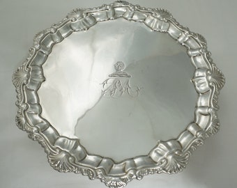 Interés por la esclavitud, bandeja de plata georgiana, Londres 1762, Ebenezer Coker, 188 mm, 272 g.