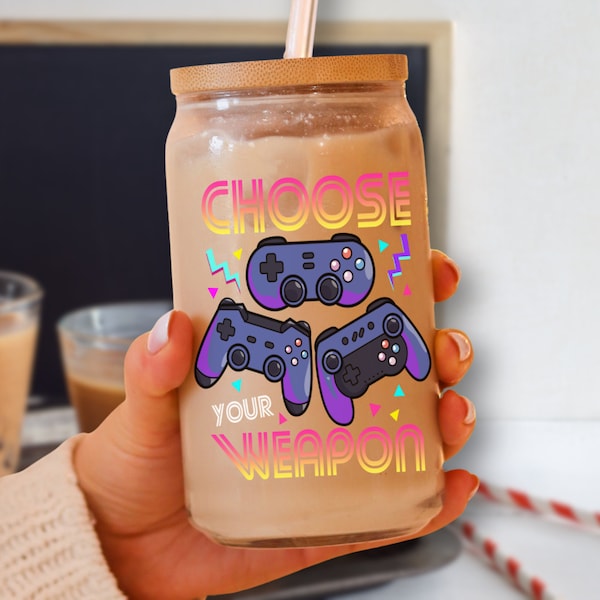 Retro Gamer Iced Coffee Glass Tumbler Gifts, Choose Your Weapon Gamer Controller 16oz Sipper Glass Can Lid Straw Gift for Video Game Friends