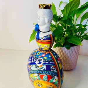 Oil or vinegar bottle. 1 L. Porcelain bottle in Sicilian style. High quality Italian porcelain.  Manufacturer Baci Milano. Sicilian pottery.
