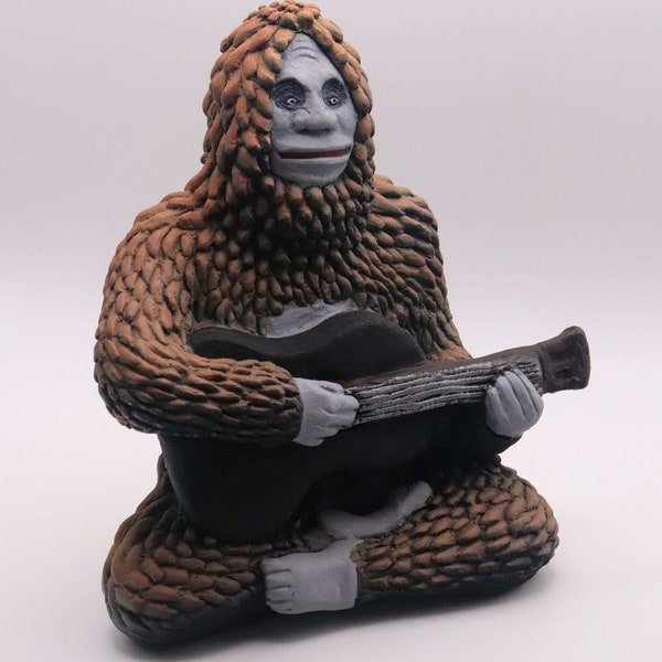 Sassy The Sasquatch sculpture, The Big Lez show