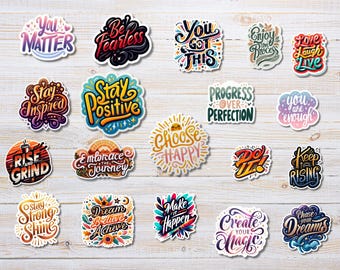 Puede incluir: Un conjunto de 18 pegatinas coloridas con citas y frases motivacionales. Las pegatinas presentan una variedad de fuentes y diseños, incluidos estilos de letras a mano. Algunas de las citas incluyen "You Got This", "Stay Strong Shine", "Choose Happy" y "Keep Rising".