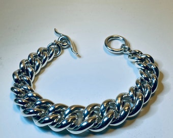 Super Heavy 17mm Wide, Graduated Sterling Silver 925 Bracelet.  Toggle Clasp, 140 grams.
