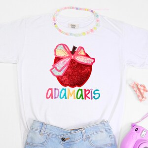 カスタムネームシャツ、新学期シャツ、女の子の新学期シャツ、女の子の新学期シャツ、刺繍、刺繍シャツ、イニシャル