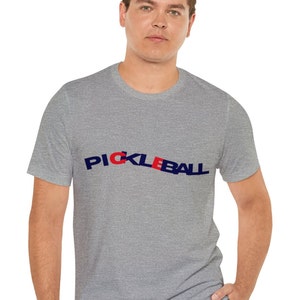 ピックルボール ユニセックス ソフトスタイル T シャツ、ピックルボール シャツ、ピックルボール プレーヤー シャツ、ピックルボール プレーヤーへのギフト、ピックルボール ゲーム T シャツ、面白い T