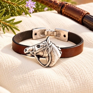 Horse Leather Bracelet, Equestrian Jewelry, Western Gift, Rider Accessory, Cowboy Style Jewel