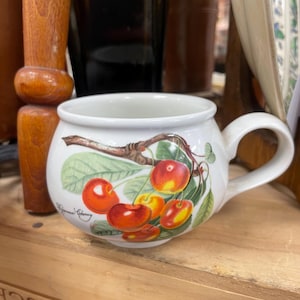 Vintage Portmeirion Pomona sugar bowl