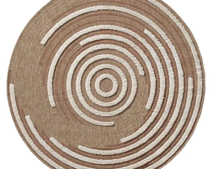 Jute round rug, maracaseh-inspired natural colors