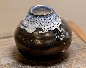 Wazon ceramiczny, ręcznie robiony czarno-biały wazon na pąki, stylowy wystrój domu