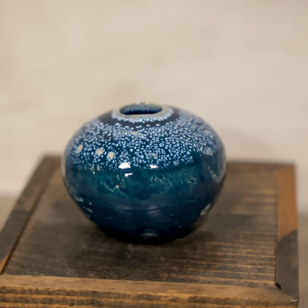 Blue and White Speckled Bud Vase Long Path Style Ikebana - Etsy
