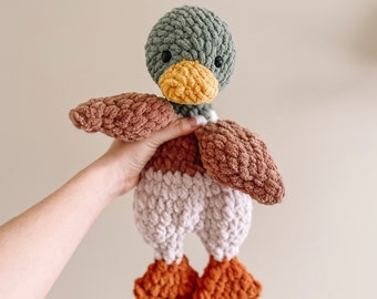 Fabriqué sur commande | Câlin canard colvert, colvert Lovey, décoration de chambre d'enfant, peluche au crochet, cadeau de baby shower, peluche canard