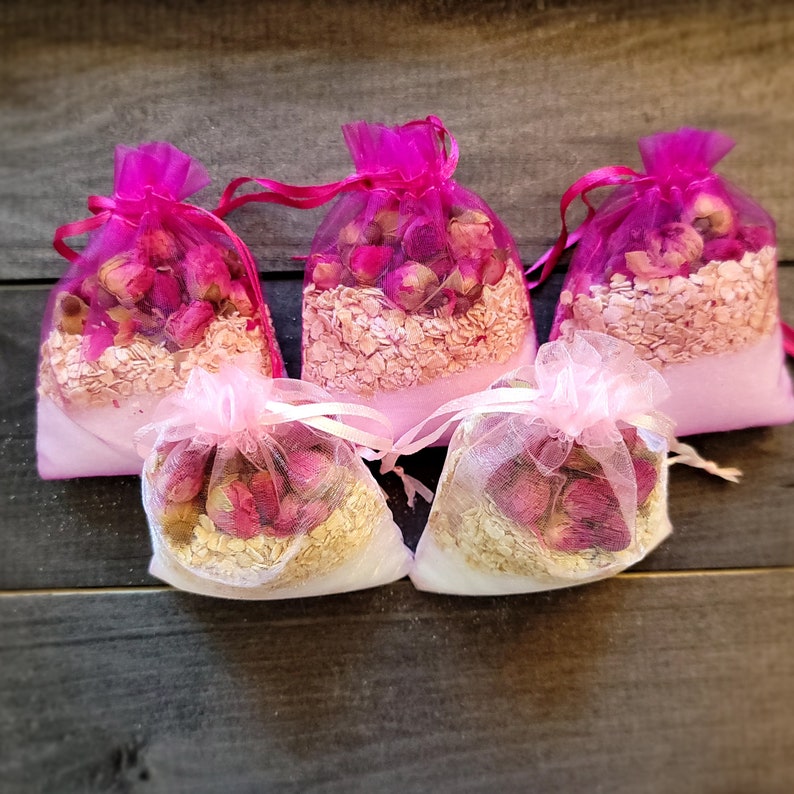 Indulge in the Romance of our Rose Bath Sachet Bundle - Epsom Salt and Oats Infused with Fragrant Rose Herbs for a Soothing Bath Ritual. Treat a loved one to the luxury of a fragrant rose-infused bath with our exquisite Rose Bath Sachet Bundle