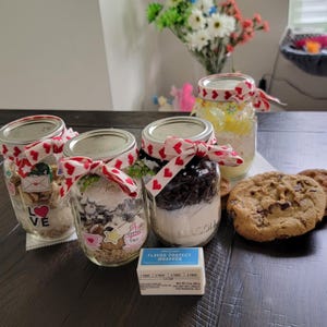 Christmas Cookie Mix in a Jar: Personalized DIY Gift