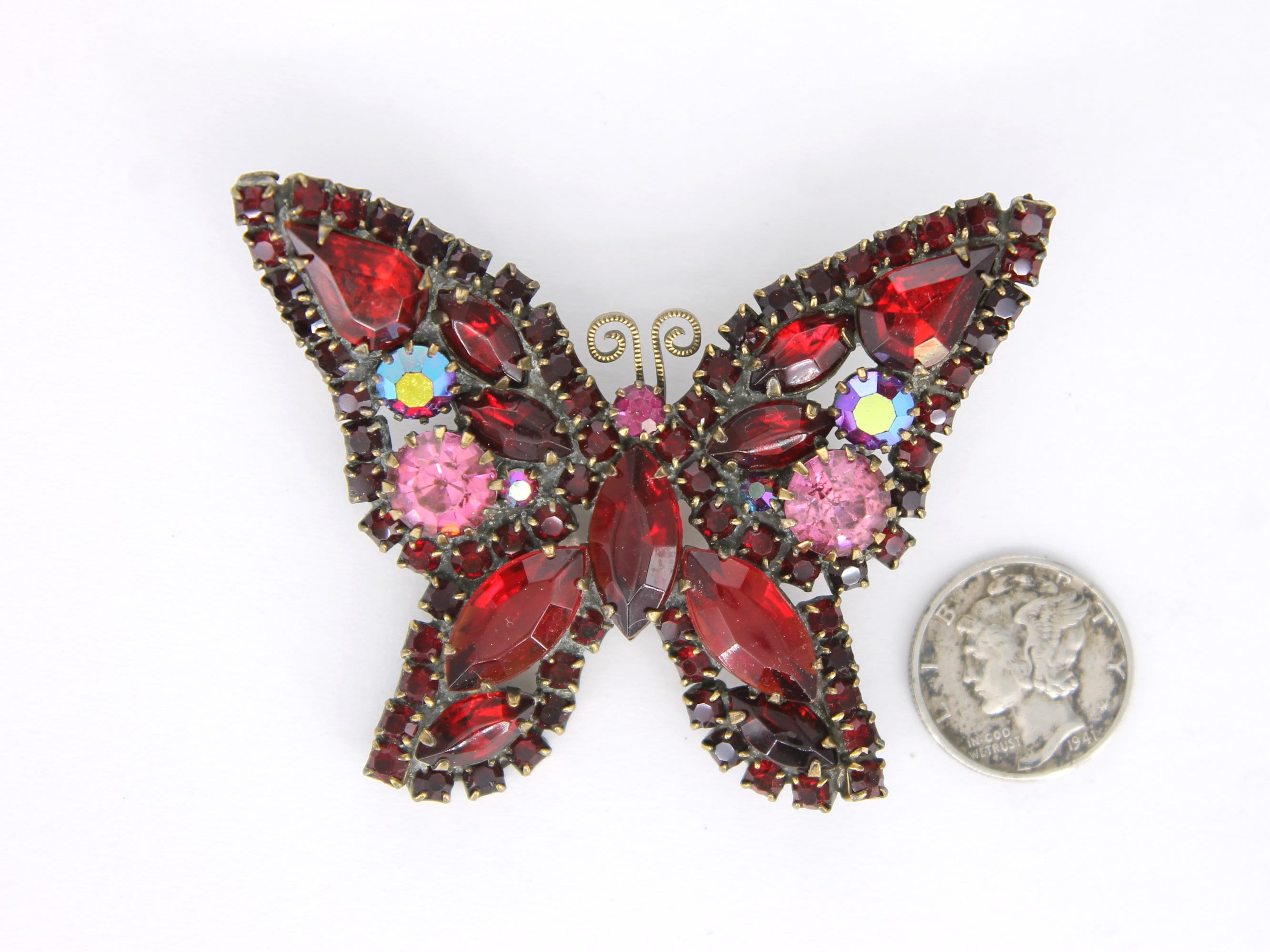 Weiss Red and Pink Butterfly Brooch - Etsy display picture 1