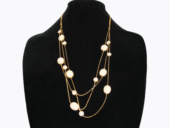 Avon 'Tailored Classic' White Necklace - image 1