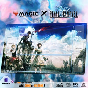 Puede incluir: Una alfombrilla de juego rectangular que presenta una colaboración entre Magic: The Gathering y Final Fantasy. La alfombrilla tiene un paisaje de fantasía detallado con personajes y zonas de juego etiquetadas. El texto "MAGIC X FINAL FANTASY" está en la parte superior. La alfombrilla también tiene el texto "PLAY&MAT" y "With ZONE or NO ZONE!"